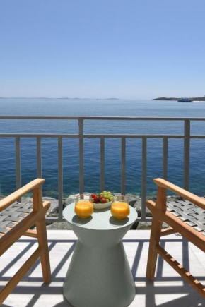 Anaya Suites